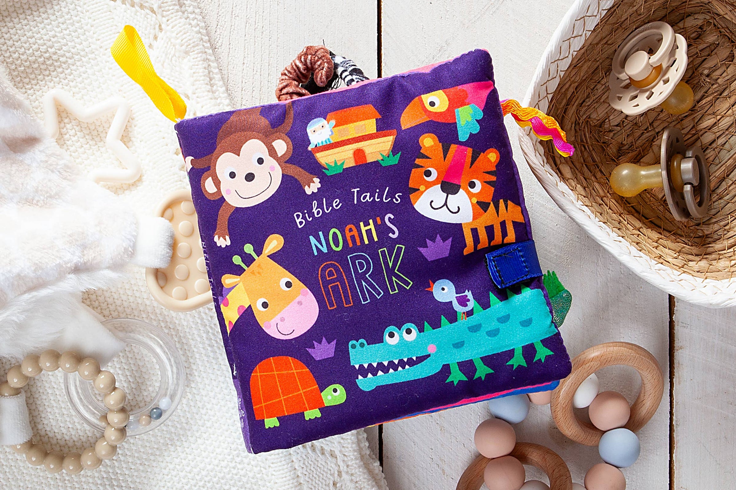 Bible Tails - Noah’s Ark (Touch and Feel Cloth Book)