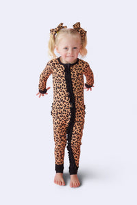 LEOPARD DREAM RUFFLE SLEEPER