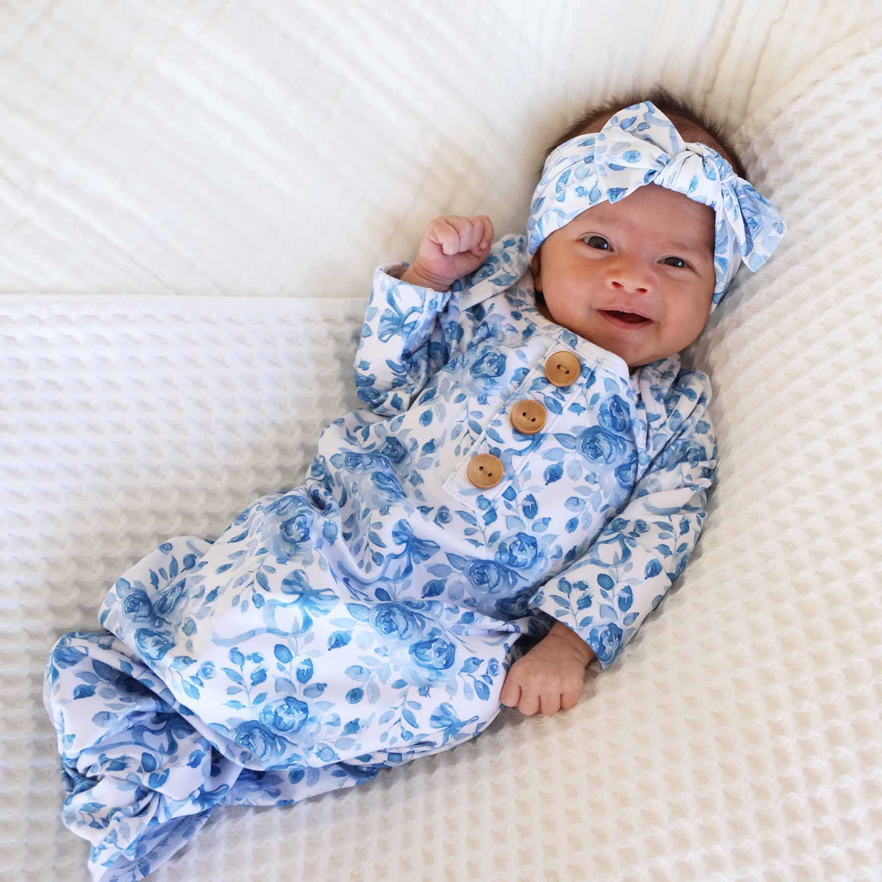 Betsy's Blooms Newborn Baby Knot Gown & Hat Set