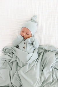 Bailey Ribbed Swaddle Blanket - Regular Luxe (48x48 Inches)