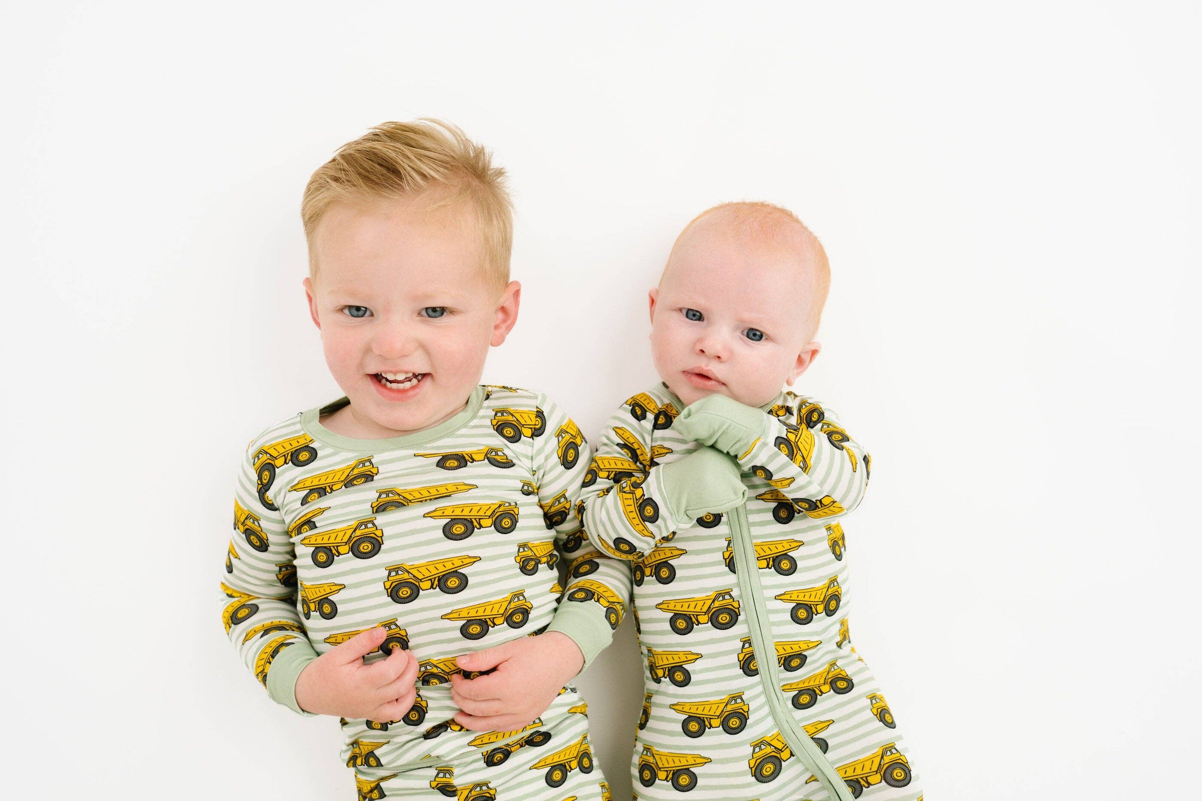 Dump Trucks Bamboo 2 Piece Set