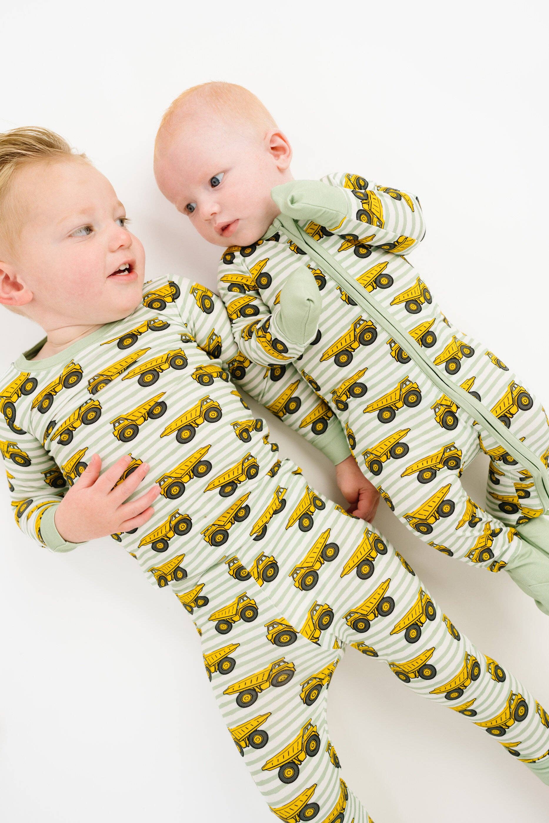 Dump Trucks Bamboo 2 Piece Set