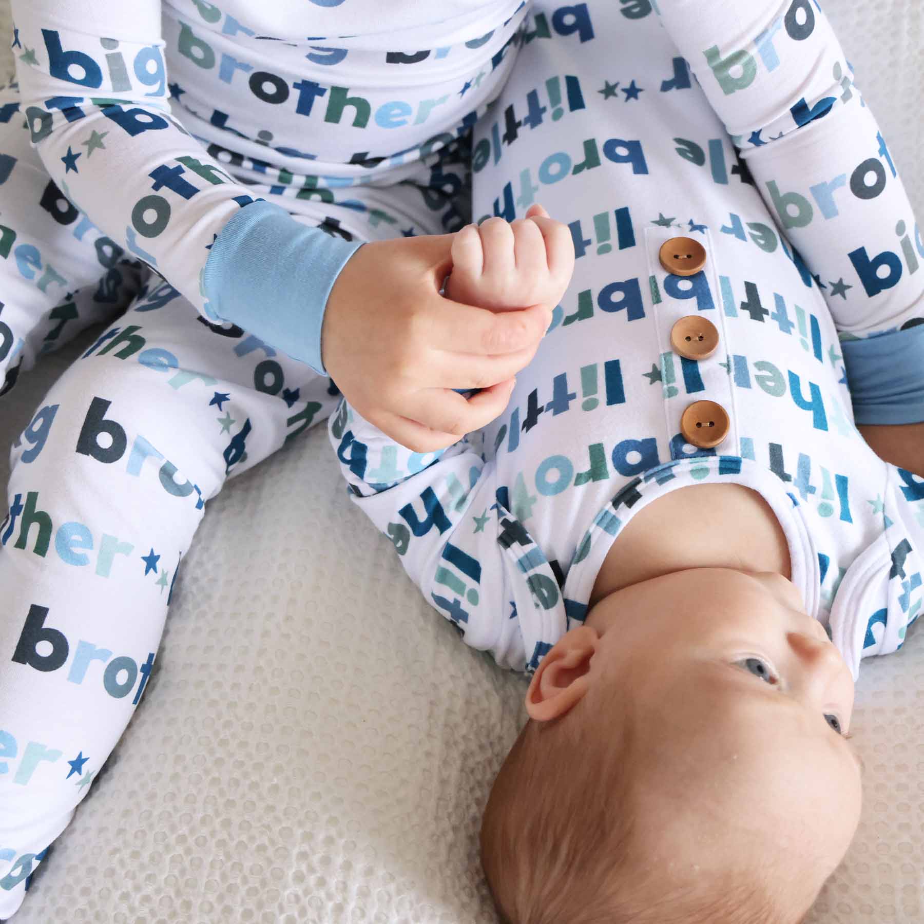 Newborn Baby Knot Gown & Hat Set | Little Sibling