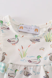 Duck Pond Bow Ruffle Bubble