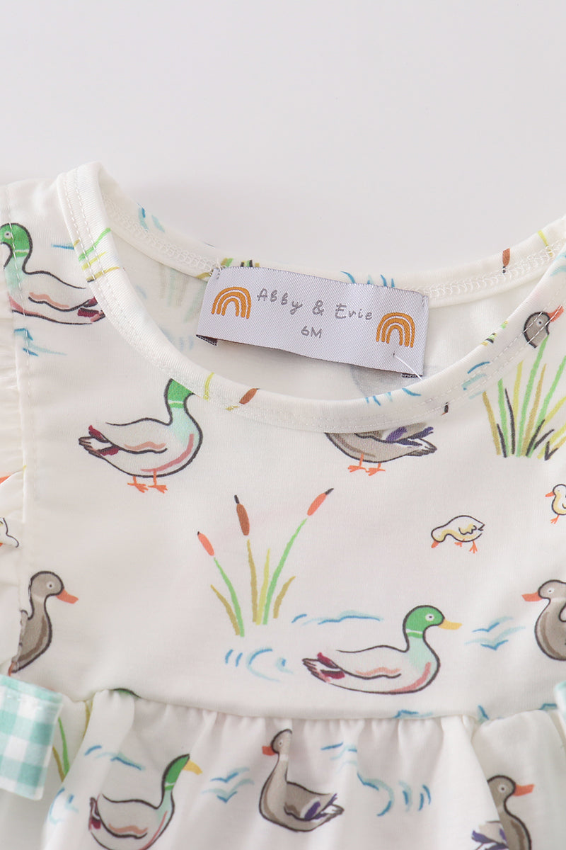 Duck Pond Bow Ruffle Bubble