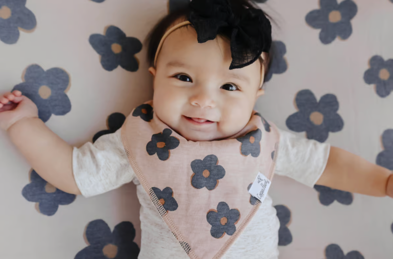 Gemma in Tan Bandana Bib Set (4-Pack)