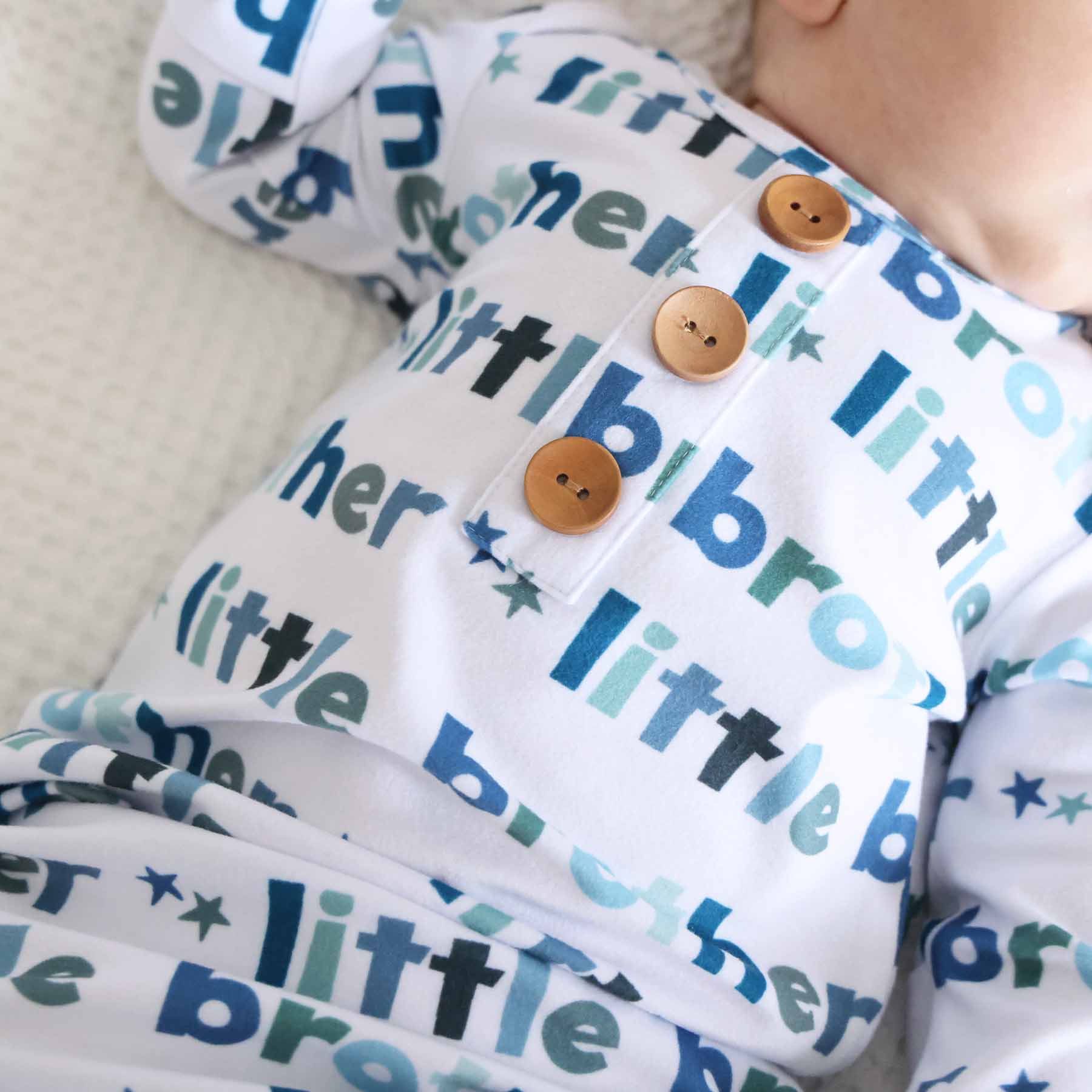 Newborn Baby Knot Gown & Hat Set | Little Sibling