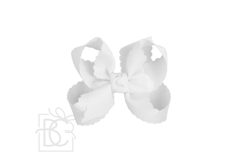 Scalloped Edge Bow