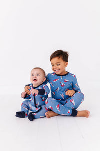 Sneaker Sweethearts Convertible Sleeper