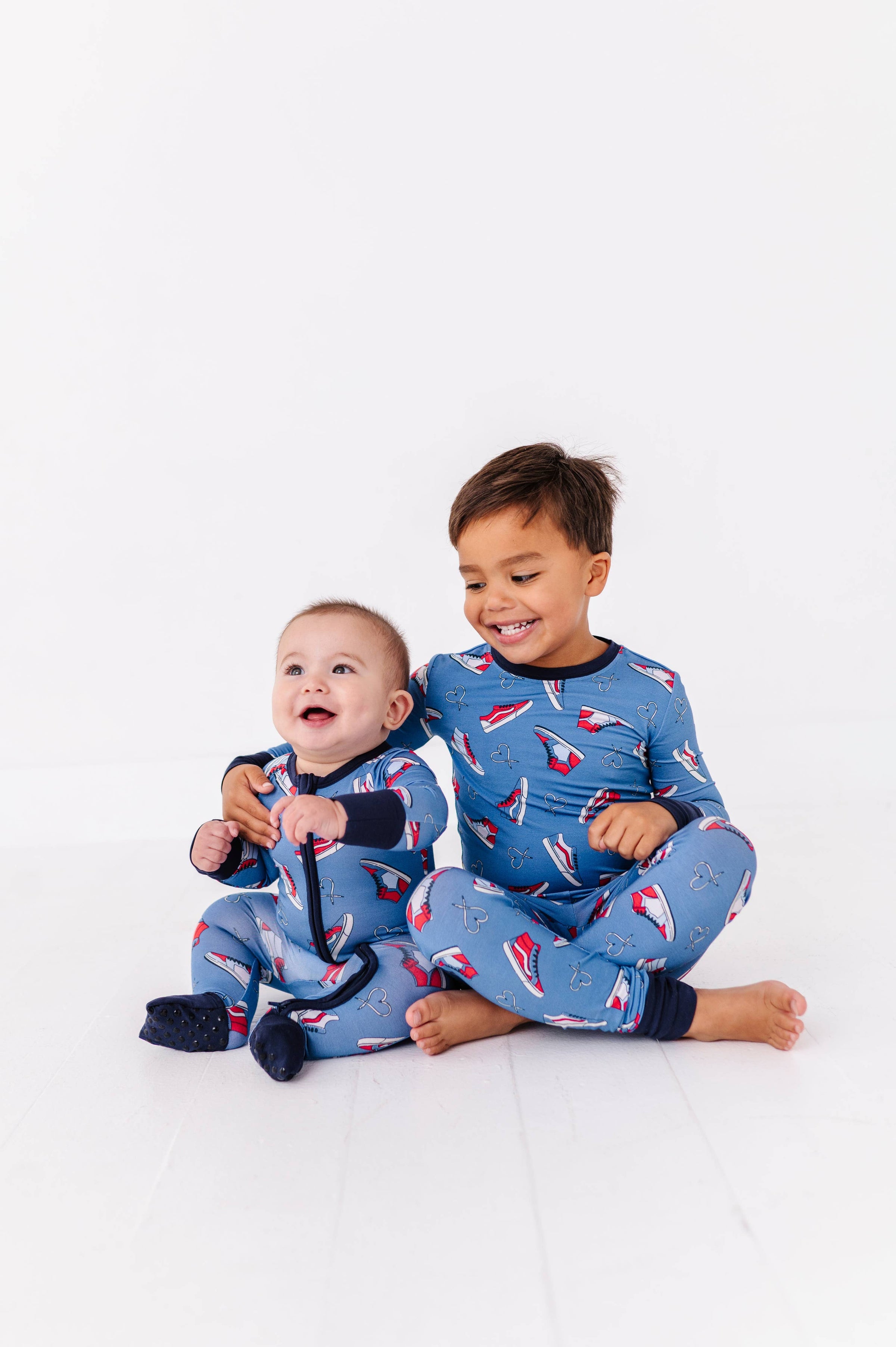 Sneaker Sweethearts Convertible Sleeper