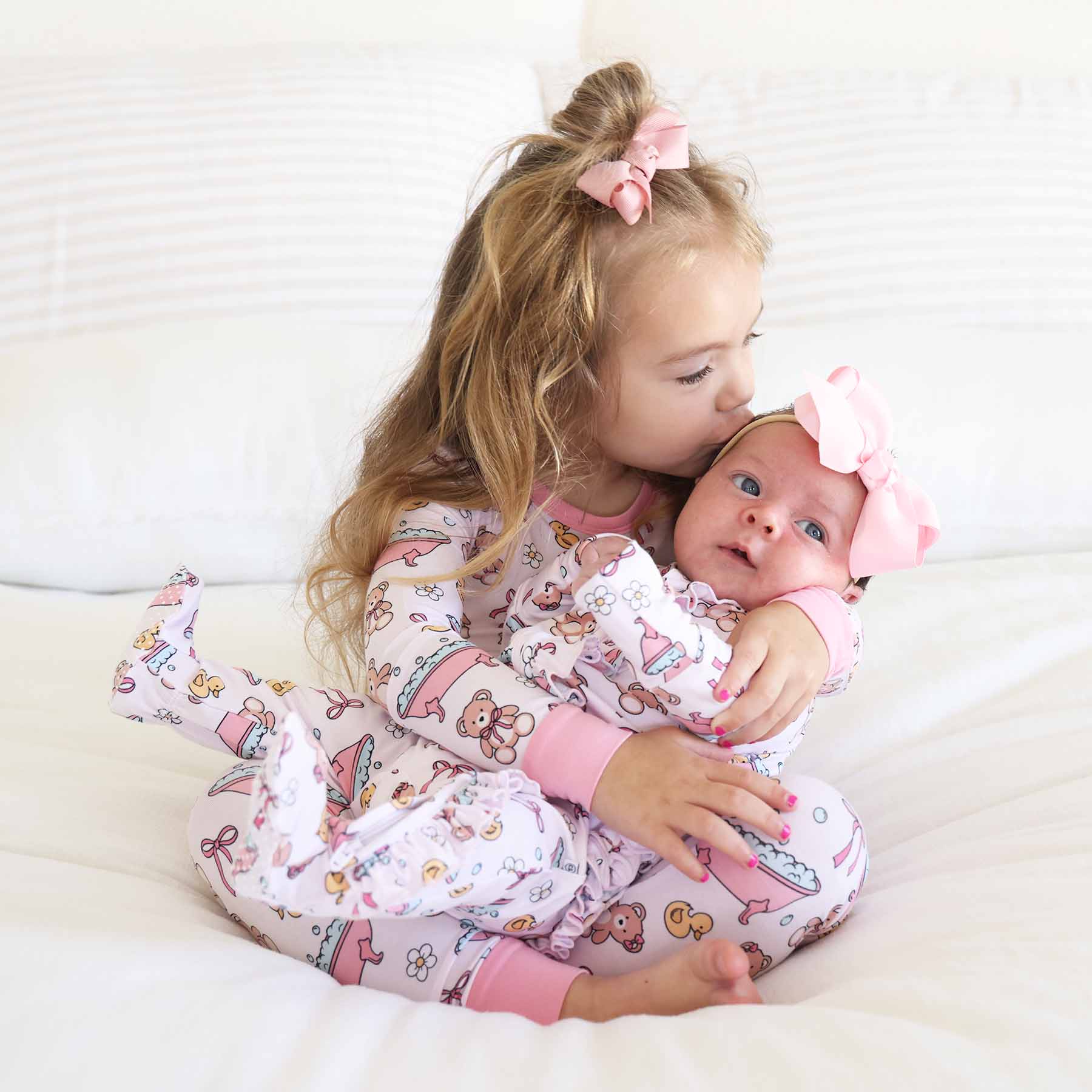 Bathtime Besties Ruffle Zipper Footie | Pink