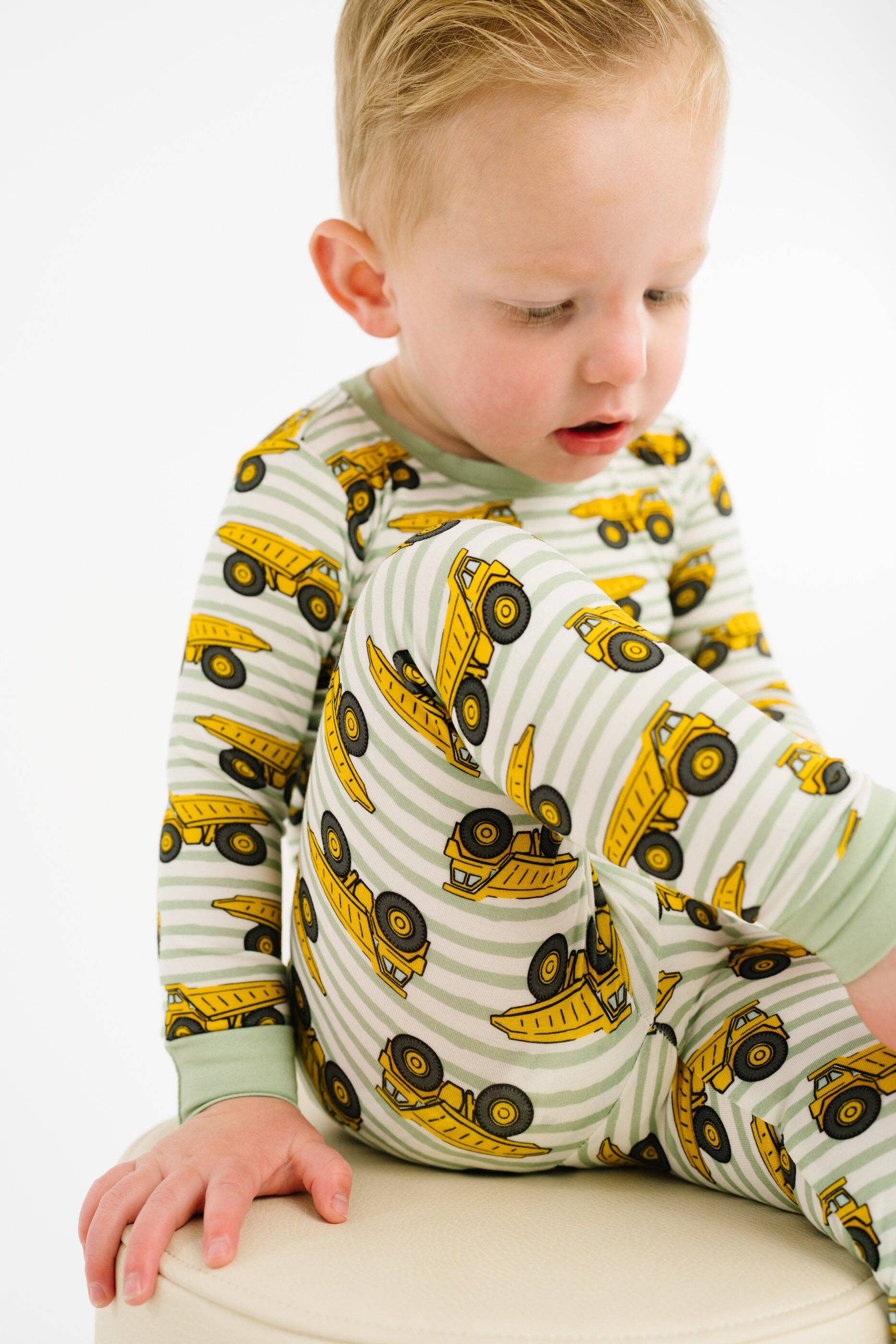 Dump Trucks Bamboo 2 Piece Set