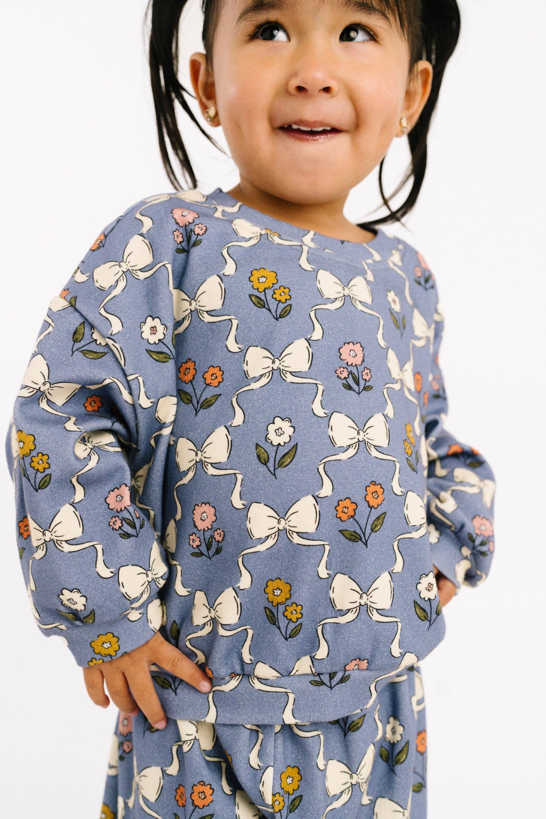 Bow Blooms Sweatsuit
